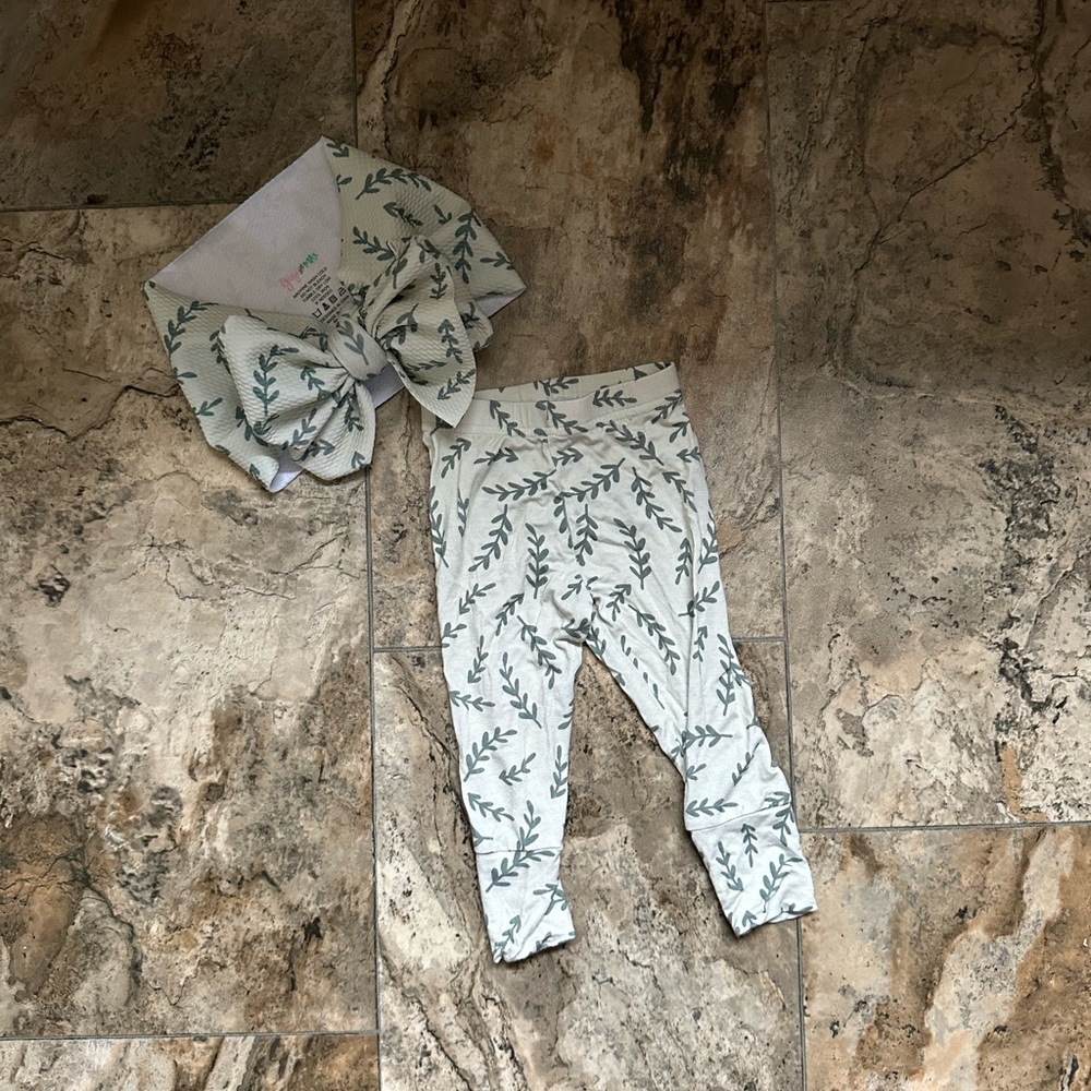 Gigi and Max bamboo pants & biggie bow